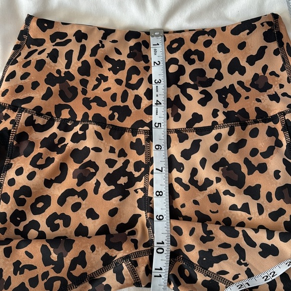 Leg End Active Leopard Print Leggings Size Medium Women’s - Picture 10 of 12